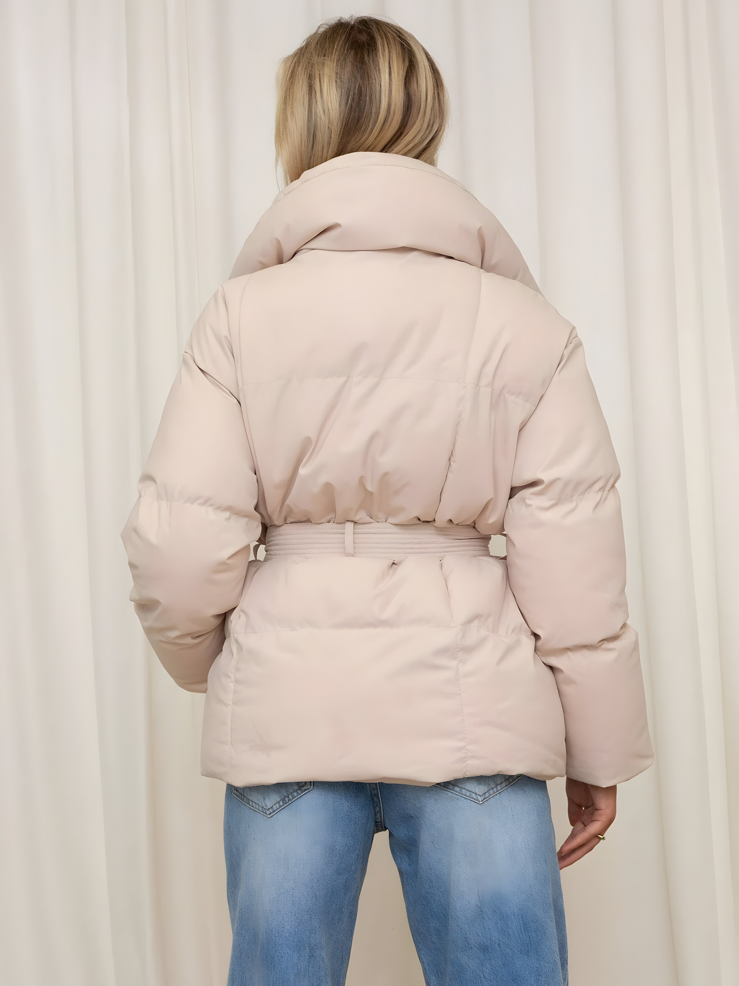 THE VALESKA COAT