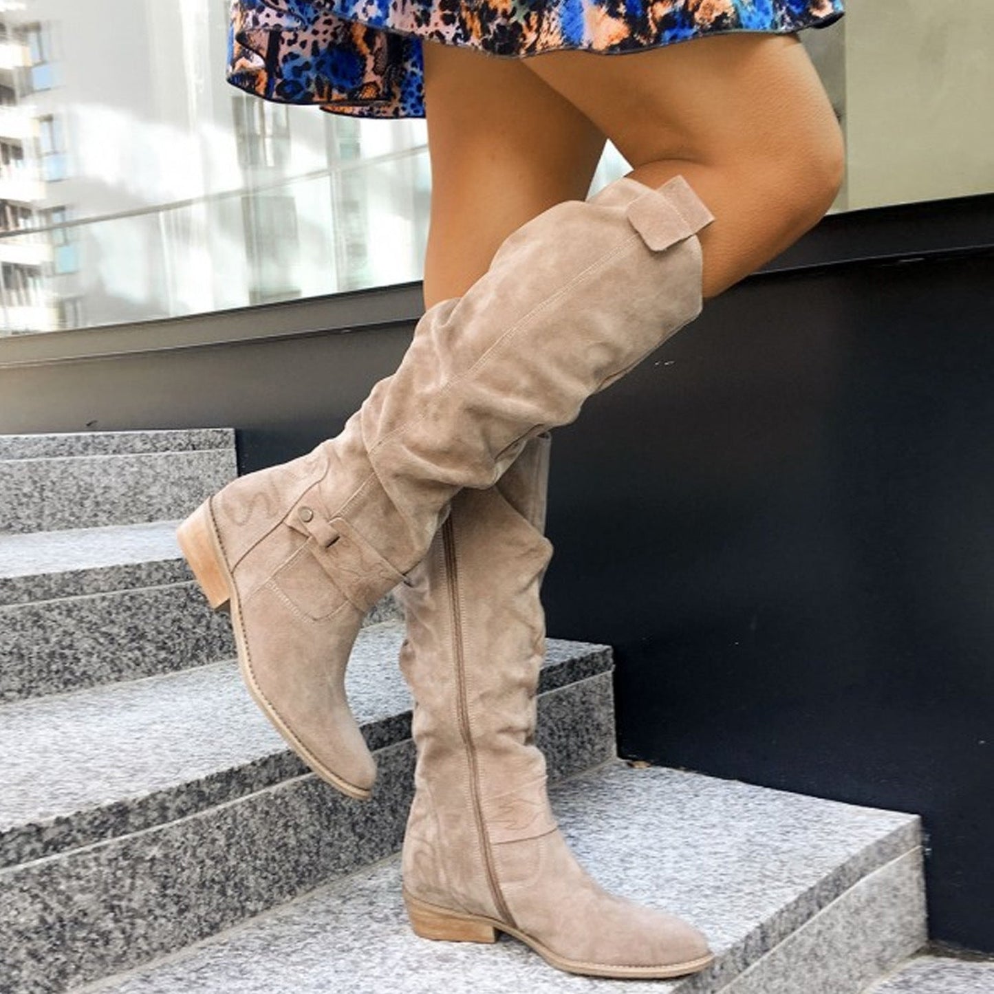 THE ÉVRA BOOTS