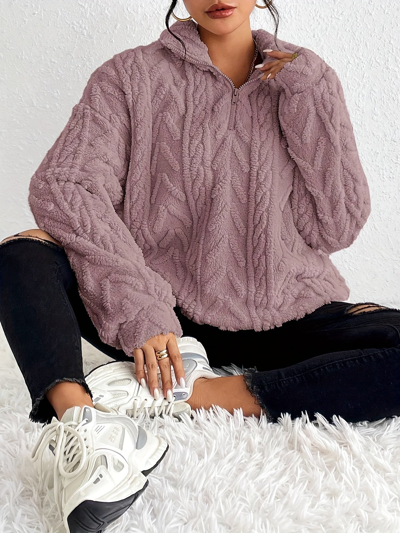 THE FLEECE SWEATER