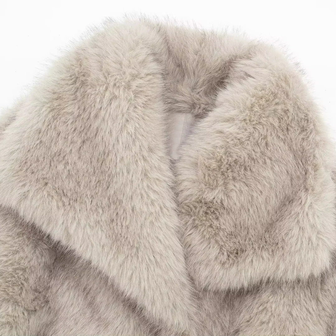 THE ISOLDE COAT