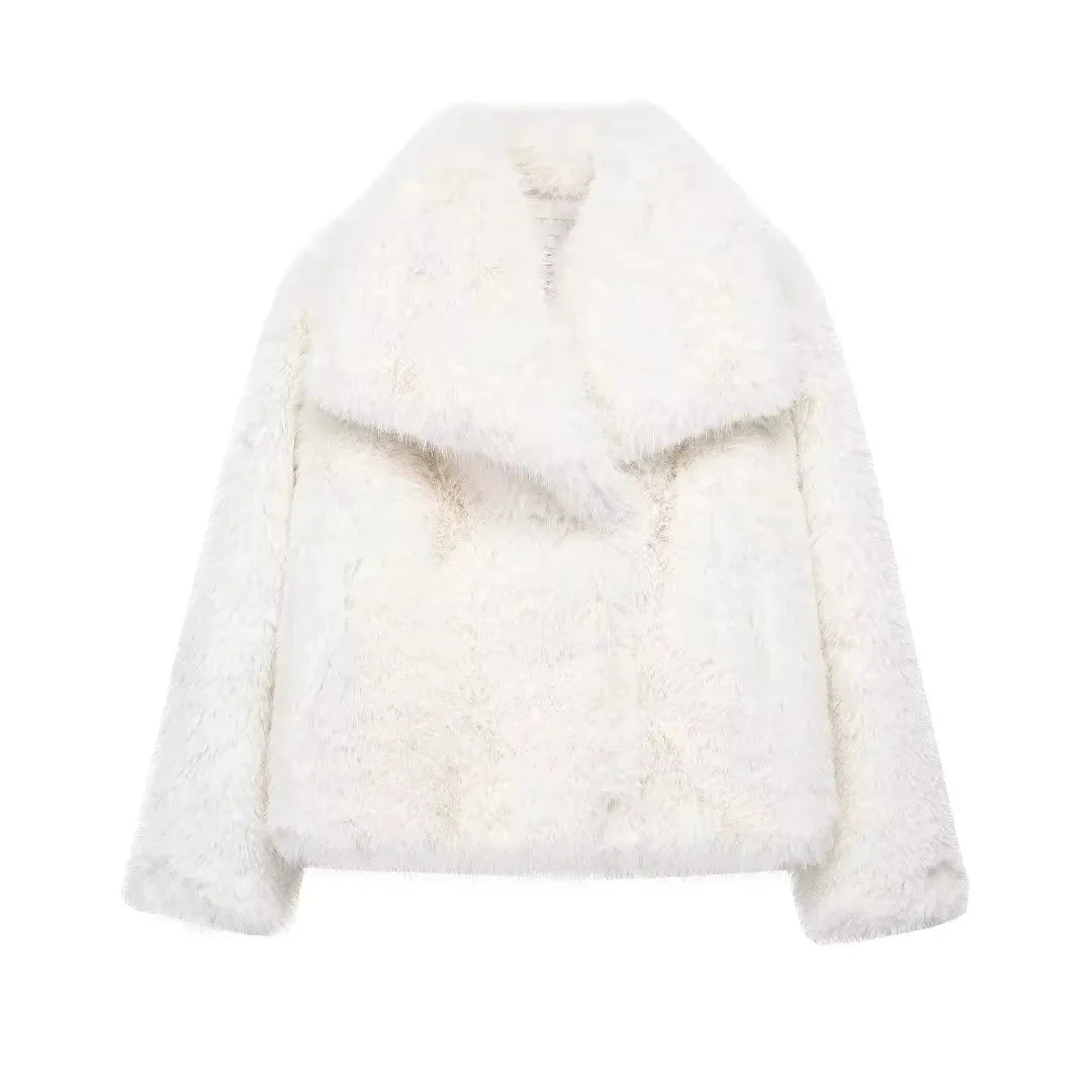 THE ISOLDE COAT