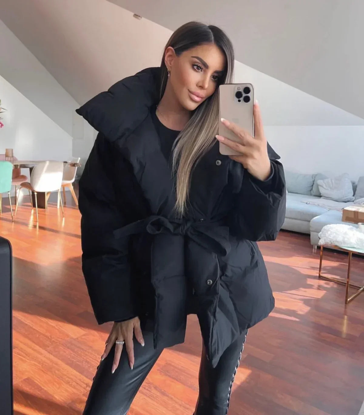 THE VALESKA COAT