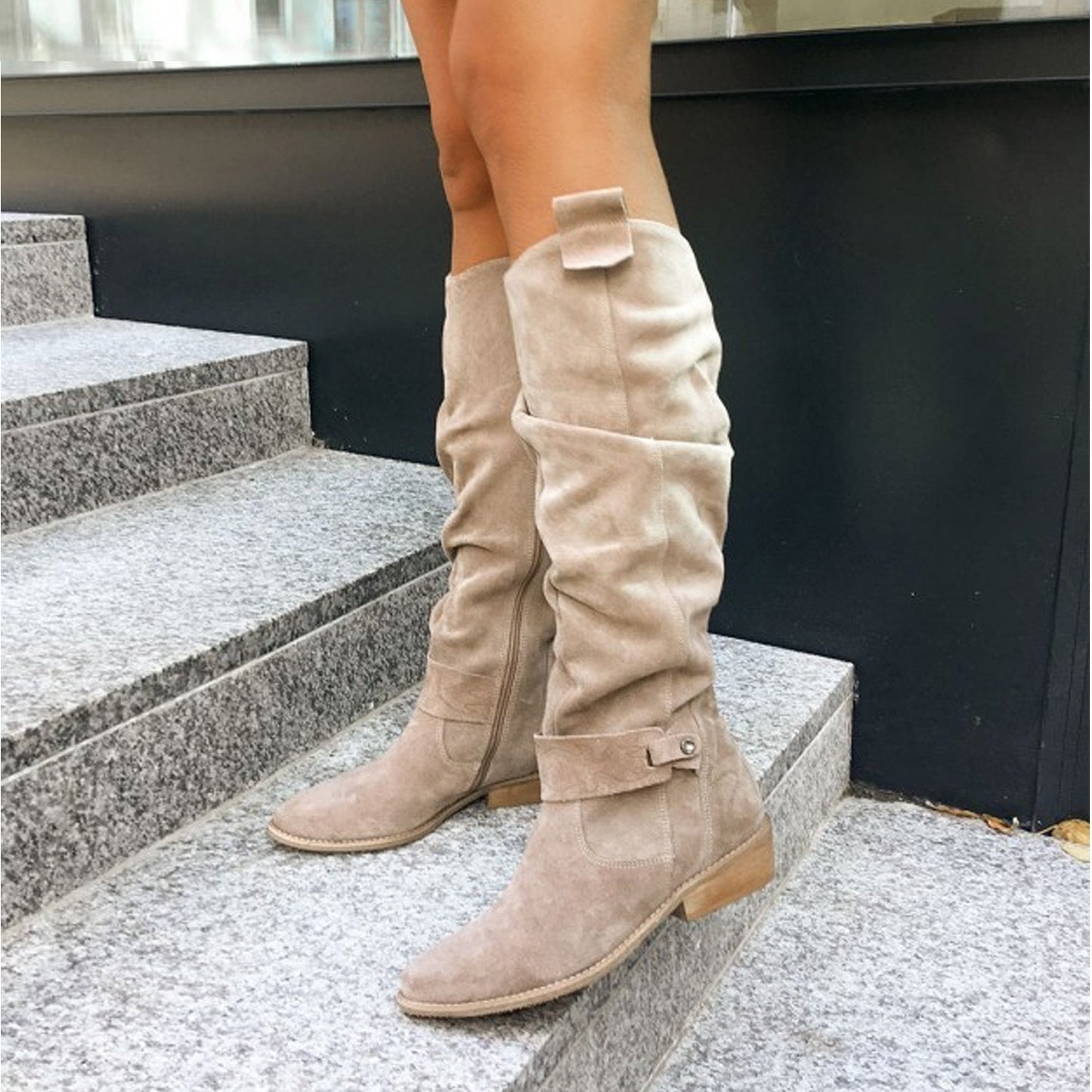 THE ÉVRA BOOTS